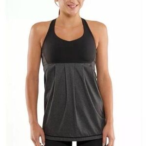 Lululemon Back On Track Tank in Black/Gray Size 10